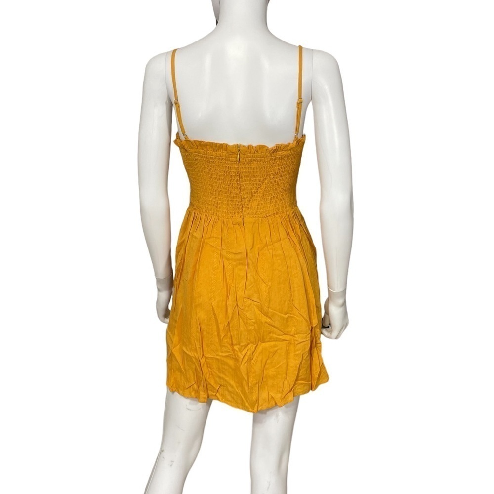 Lulu’s Mustard sleeveless Dress
New - Picture 5 of 6